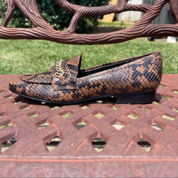Marc Fisher Shoes - NWT MARC Fisher Leather Snake Embossed Chain Detail Loafer